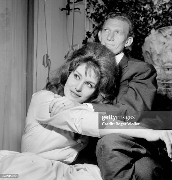 Dalida , French singer of Egyptian origin and her husband Lucien Morisse. Paris, March 1961.