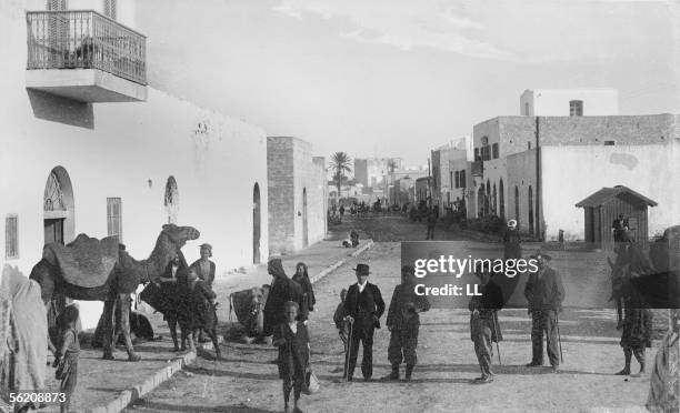 Mahdia . The Sousse road.