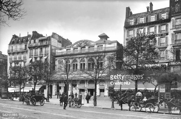 Paris . The Gymnase theatre, Bonne-Nouvelle boulevard, about 1900.