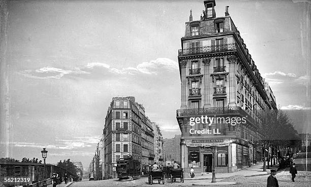 Paris . The Damremont and Caulaincourt streets, about 1900.