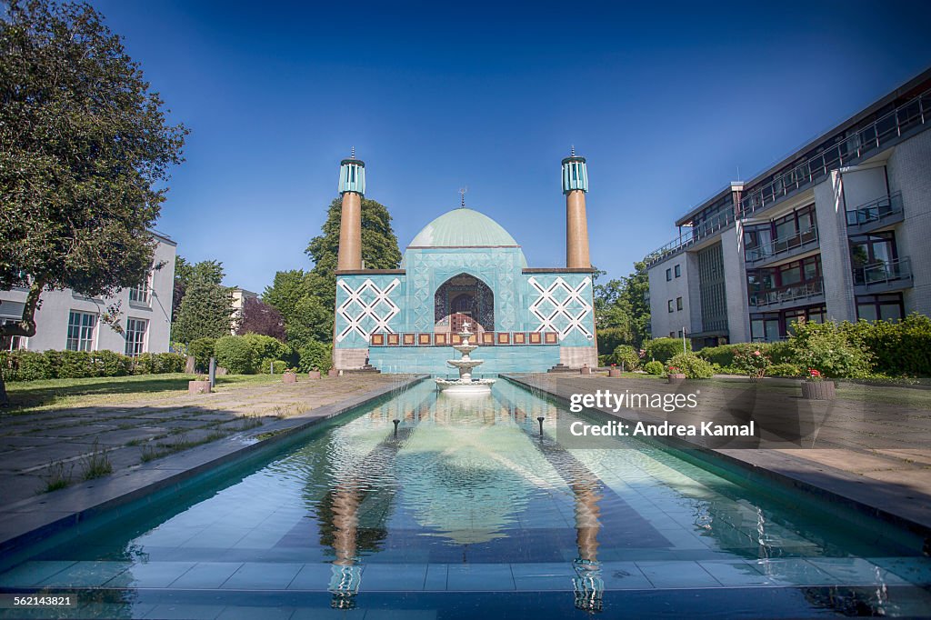 Denmark Mosque Imamali Mosque High-Res Stock Photo - Getty Images