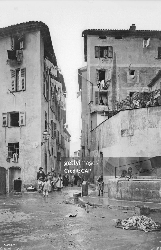 Nice (Alpes-Maritimes). The Vieux Nice street.