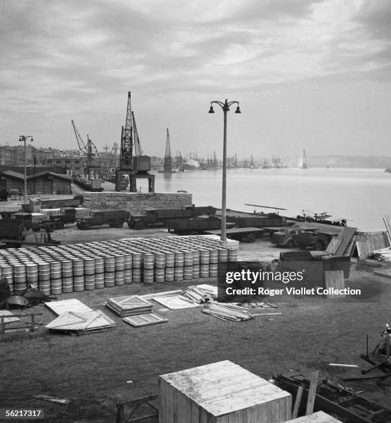 Bordeaux . The port, entrepots, july 1950.