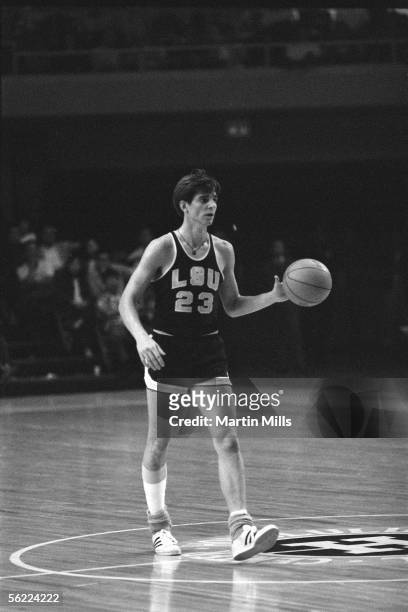 Pete Maravich of Louisiana State Tigers dribbles the ball during the 1969 Rainbow Classic Tournament against the St. Johns Red Storm on December...