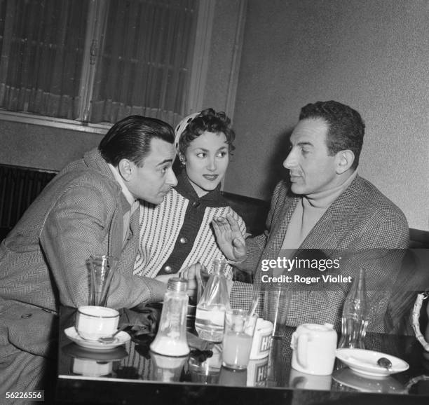 The directors Ralph Habib and Raoul Andre with Pascale Roberts. France, 1955.