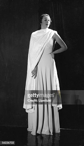 Madeleine Vionnet's dress. Paris, around 1935.
