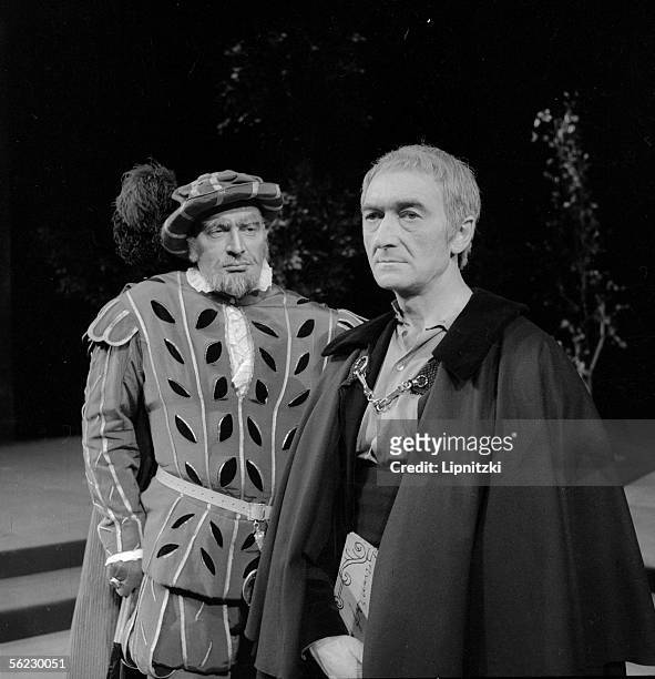 Julien Guiomar and Jean Vilar in " El Alcade de Zalamea " of Pedro Calder?n de la Barca. Paris, T.N.P., 1962. LIP-160-002-128.