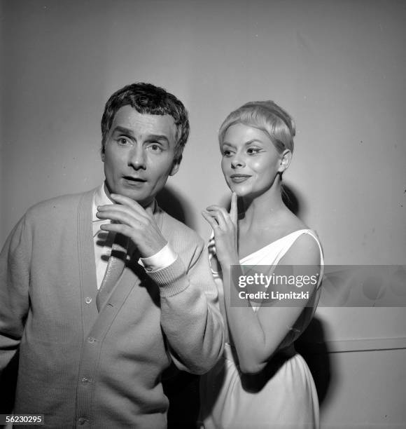 Michel Bouquet and Christiane Minazzoli in "The Peace" of Aristophanes. Paris, T.N.P., December 1961. LIP-160-055-007.