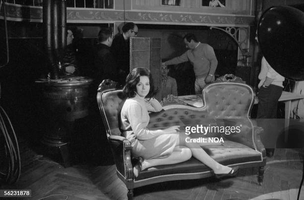 Marilu Tolo, Italian actress, in the movie " Avec la peau des autres " of Jacques Deray. Paris, 1966. HA-1053-3.