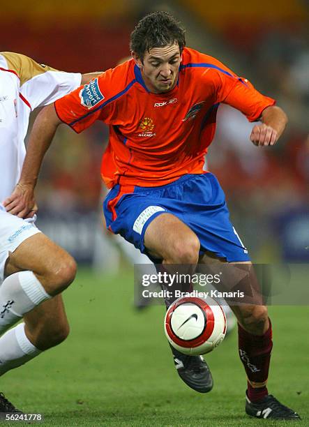 Jordan Simpson of the Roar in action during the A-League match between the Queensland Roar and the Newcastle Jets at Suncorp Stadium on November 20,...