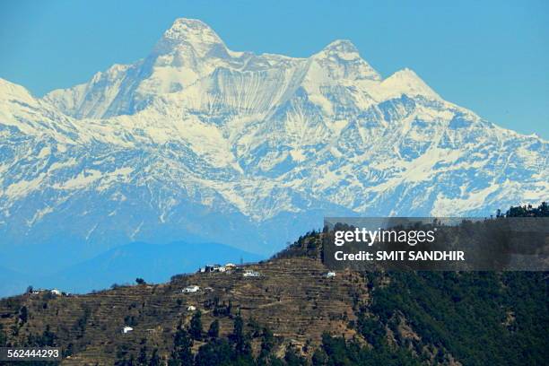nanda devi peak, uttarakhand, india - nanda devi peak stock pictures, royalty-free photos & images