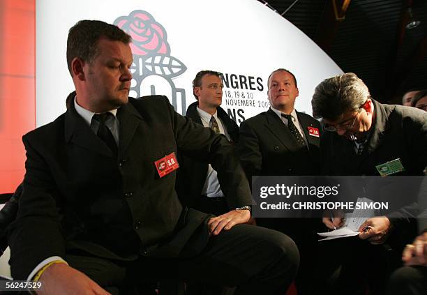 Socialist deputy Jean-Luc Melenchon prepares his speech, 19 November 2005 in Le Mans, on the second day of the Socialist Party Congress. AFP PHOTO...