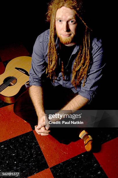 Portrait of British musician Newton Faulkner as he poses at the Hideout nightclub, Chicago, Illinois, January 17, 2008.