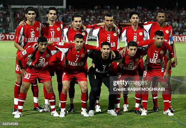 Bahrain Fc Bahrain's national football team poses for a picture before their ...