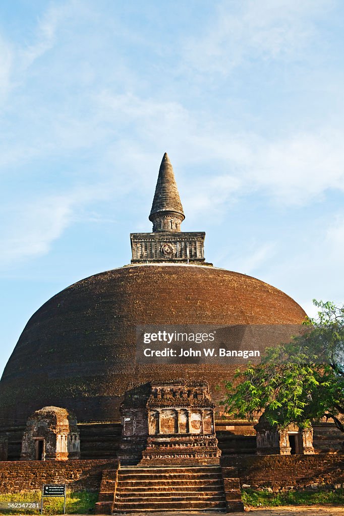 Rankot Vihara, Dagoba, Polonnaruwa