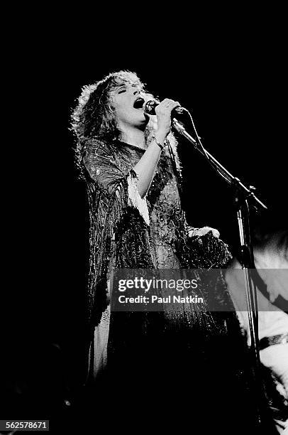 American musician Stevie Nicks performs onstage at the Rosemont Horizon, Rosemont, Illinois, July 18, 1983.