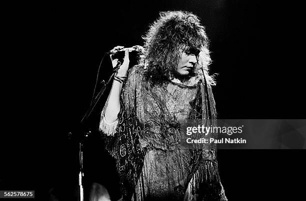 American musician Stevie Nicks performs onstage at the Rosemont Horizon, Rosemont, Illinois, July 18, 1983.