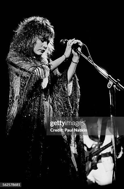 American musician Stevie Nicks performs onstage at the Rosemont Horizon, Rosemont, Illinois, July 18, 1983.