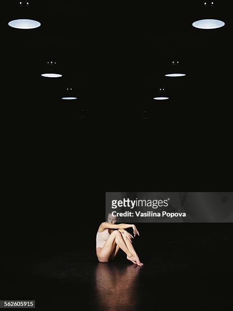 contemporary dancer - ballet dancers russia bildbanksfoton och bilder