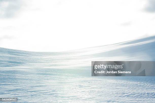 snowy landscape - snowfield fotografías e imágenes de stock