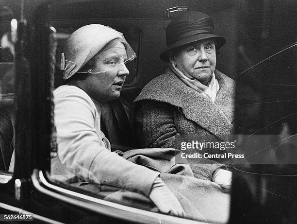 Queen Wilhelmina of the Netherlands and her daughter Princess Juliana arriving for their Scottish holiday in the back of a carriage, St Fillens,...