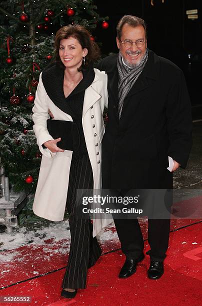 Actress Marijam Agischewa and her husband Georg Alexander attend the German premiere of the film "Merry Christmas" November 23, 2005 in Berlin,...