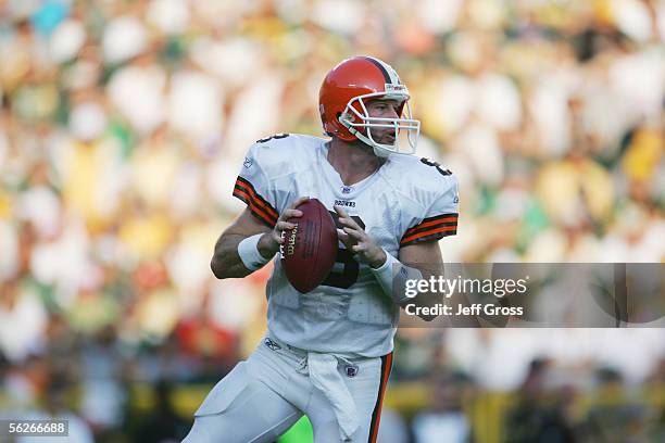 Quarterback Trent Dilfer of the Cleveland Browns drops back to pass against the Green Bay Packers at Lambeau Field on September 18, 2005 in Green...