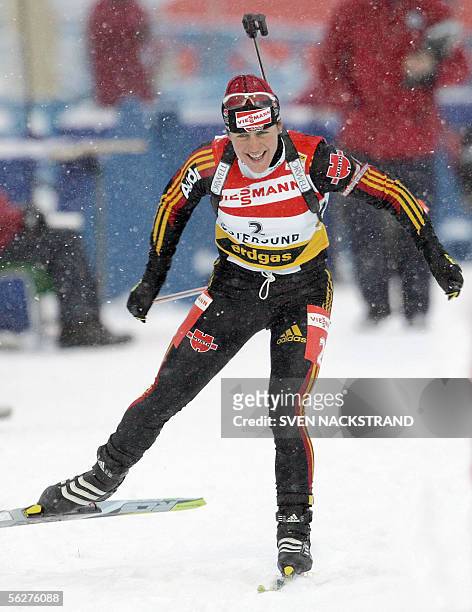 Germany's Uschi Disl skis to victory in the season opening World Cup Biathlon women's 7.5 km Sprint in Oestersund, Sweden, 26 November 2005. In...