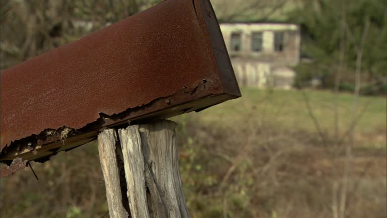 Mailbox Ripped Out 24 Broken Mailboxes Stock Videos, Footage, & 4K Video Clips - Getty Images