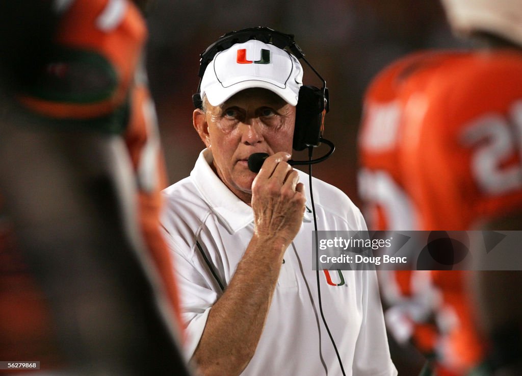 Virginia Cavaliers v Miami Hurricanes