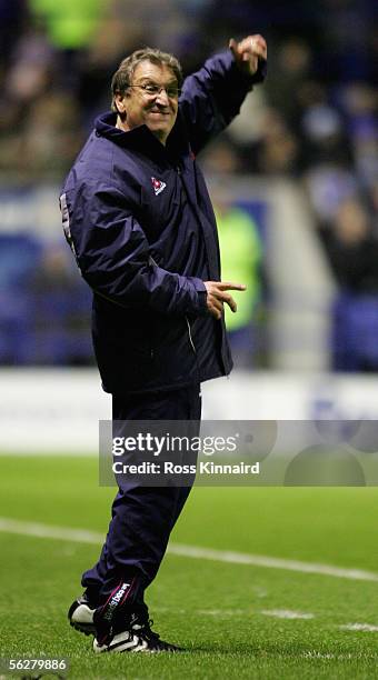 Neil Warnock the manager of Sheffield United during the Coca-Cola Championship match between Leicester City and Sheffield United at the Walkers...