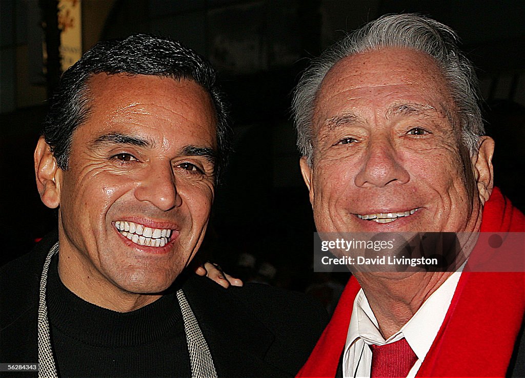 2005 Hollywood Christmas Parade - Green Room