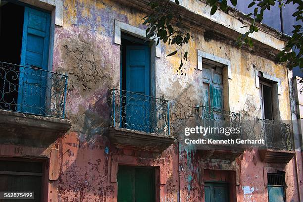 colorful old apartments, angola, luanda - luanda imagens e fotografias de stock