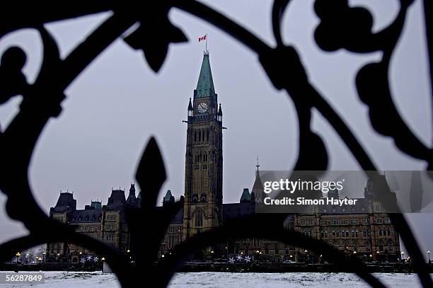 Parliament Hill is shown where a vote of no confidence was held in the House of Commons November 28, 2005 in Ottawa, Ontario Canada. The 171 to 133...