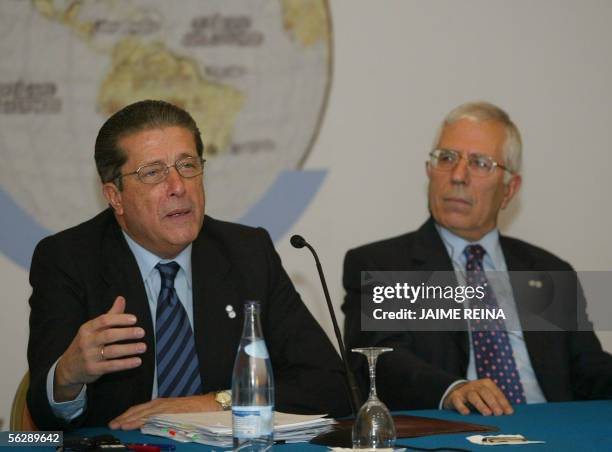 Palma de Mallorca, SPAIN: Former UNESCO Secretary-General Federico Mayor Zaragoza and Turkish Religious Affairs Minister Mehmet Aydin give a news...