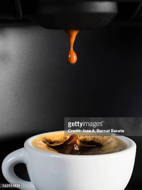 espresso making machine - coffee drip ストックフォトと画像