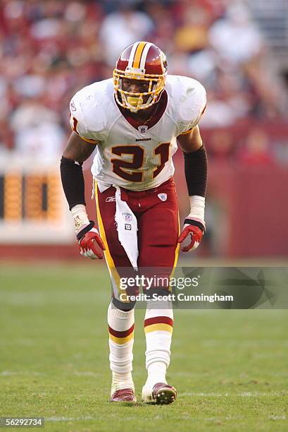 Safety Sean Taylor of the Washington Redskins defends against the Oakland Raiders on November 20, 2005 at FedExField in Landover, Maryland. The...