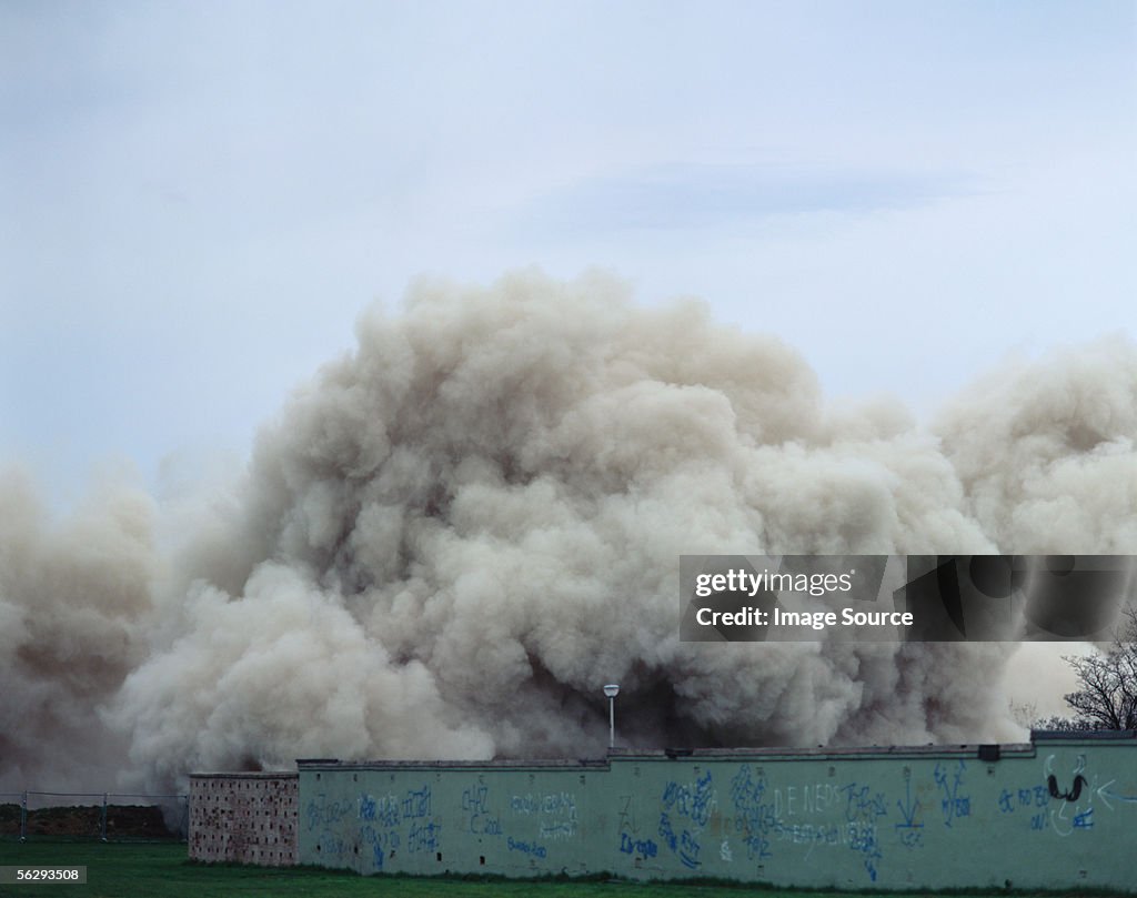 Dust cloud