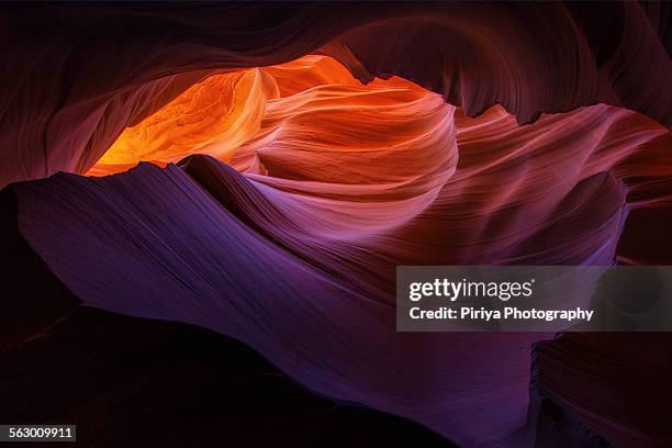 antelope canyon - slot canyon stockfoto's en -beelden