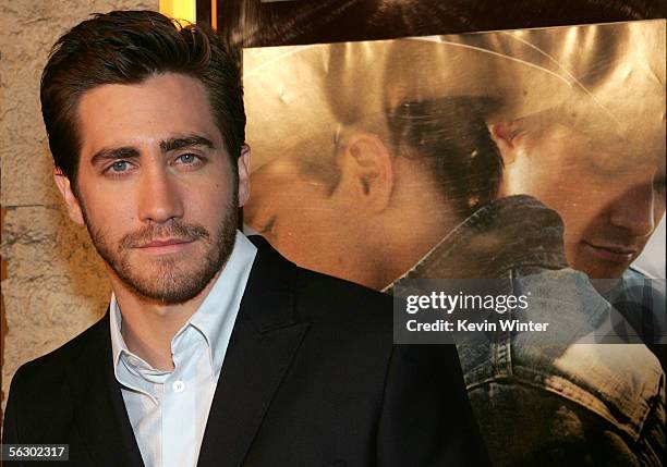 Actor Jake Gyllenhaal arrives at the premiere of "Brokeback Mountain" at the Mann National Theater on November 29, 2005 in Westwood, California.