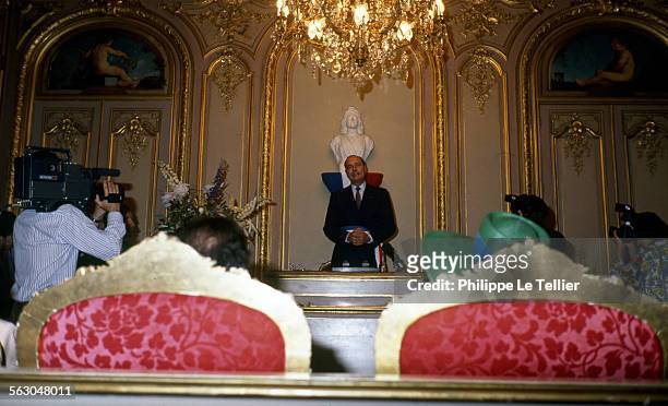 Mayor of Paris Jacques Chirac conducts marriage between Olivier Dassault and Carole daughter of Georges Tranchant, Paris, France, june 1989.