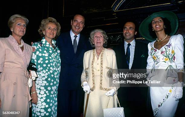 Mayor of Paris Jacques Chirac conducts marriage between Olivier Dassault and Carole daughter of Georges Tranchant. Mme Serge Dassault, Bernadette...