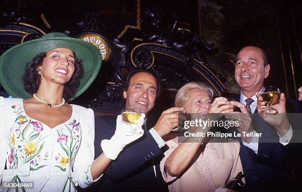 Mayor of Paris Jacques Chirac conducts marriage between Olivier Dassault and Carole daughter of Georges Tranchant, Paris, France, june 1989.