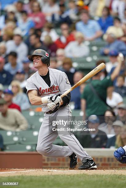 Craig Biggio of the Houston Astros bats during the game against the Chicago Cubs at Wrigley Field on September 23, 2005 in Chicago, Illinois. The...