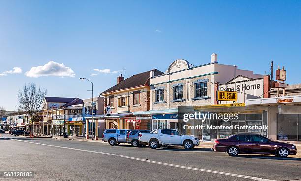 sharp street cooma - cooma stock pictures, royalty-free photos & images