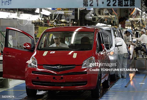 27 Toyota Ractis Photos & High Res Pictures - Getty Images