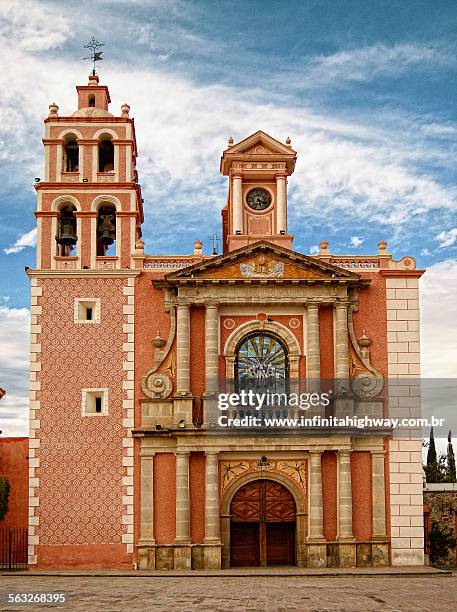 mexico queretaro iglesia de tequisquiapan - ville de queretaro photos et images de collection