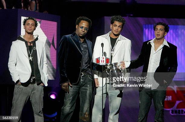 Presenters Carmine Gotti Agnello, Bobby Brown, Frank Agnello, and John Agnello speak onstage at the VH1 Big In '05 Awards held at Stage 15 on the...