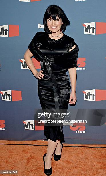 Musician Jane Wiedlin arrives at the VH1 Big In '05 Awards held at Stage 15 on the Sony lot on December 3, 2005 in Culver City, California.