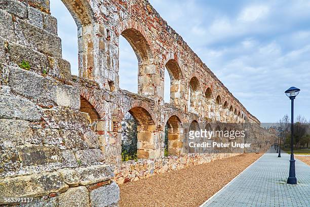 aqueduct of san lazaro in merida - merida spain stock pictures, royalty-free photos & images